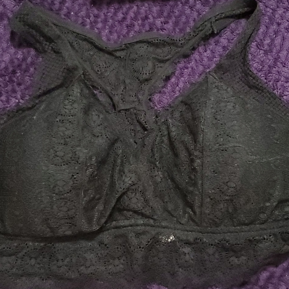 Reposhing 3x bralette
